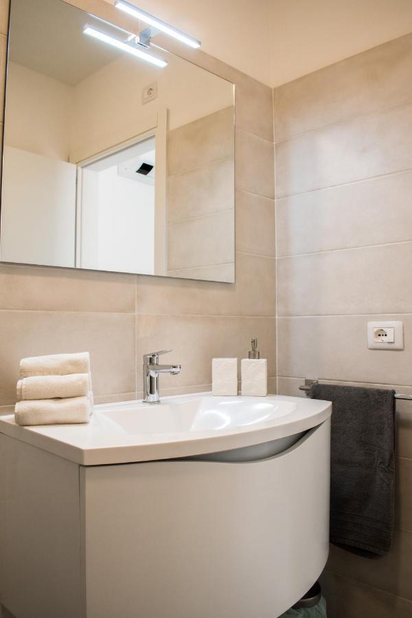 Ca Rita Apartments Malcesine Exterior photo